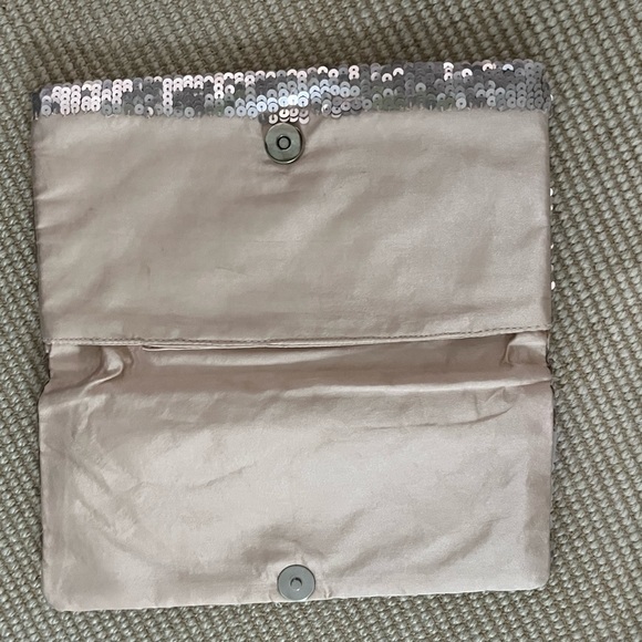 Aldo sequin clutch - Picture 2 of 4
